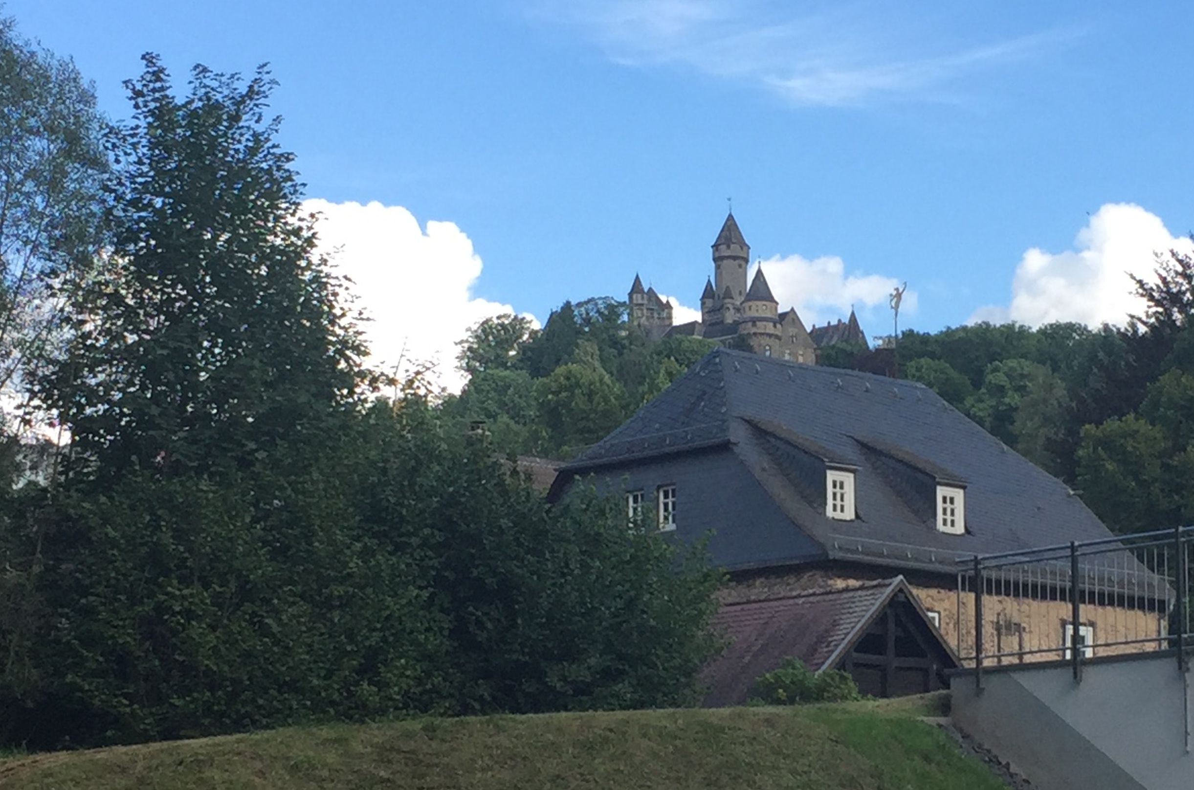 Obermühle-und-Schloss-Braunfels